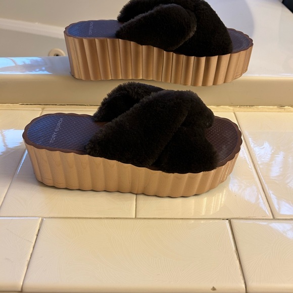 Slides - Picture 3 of 7